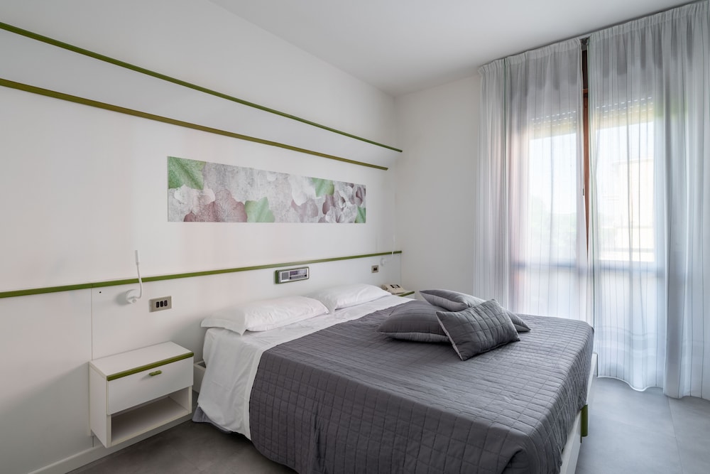 Basic Double Room, 1 Double Bed, Balcony photo 1