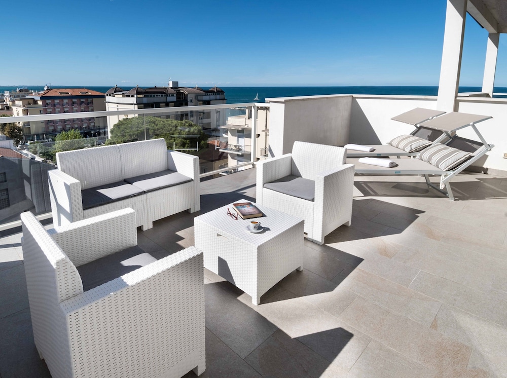 Junior Suite, Terrace, Sea View