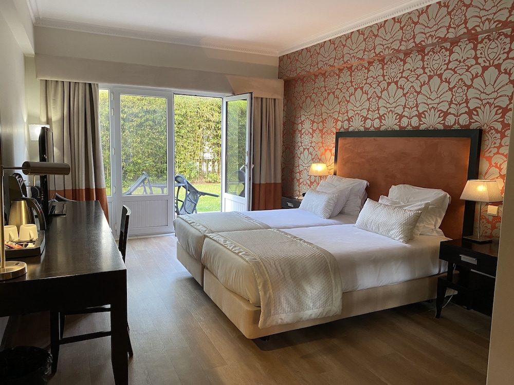 Standard Twin Room - Photo 1