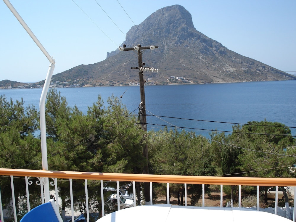 Family Apartment, 2 Bedrooms, Kitchenette, Sea View - Photo 8