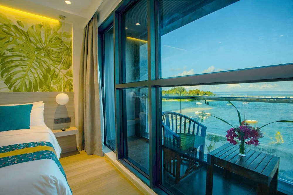 Deluxe Double Room, Balcony, Ocean View photo 2