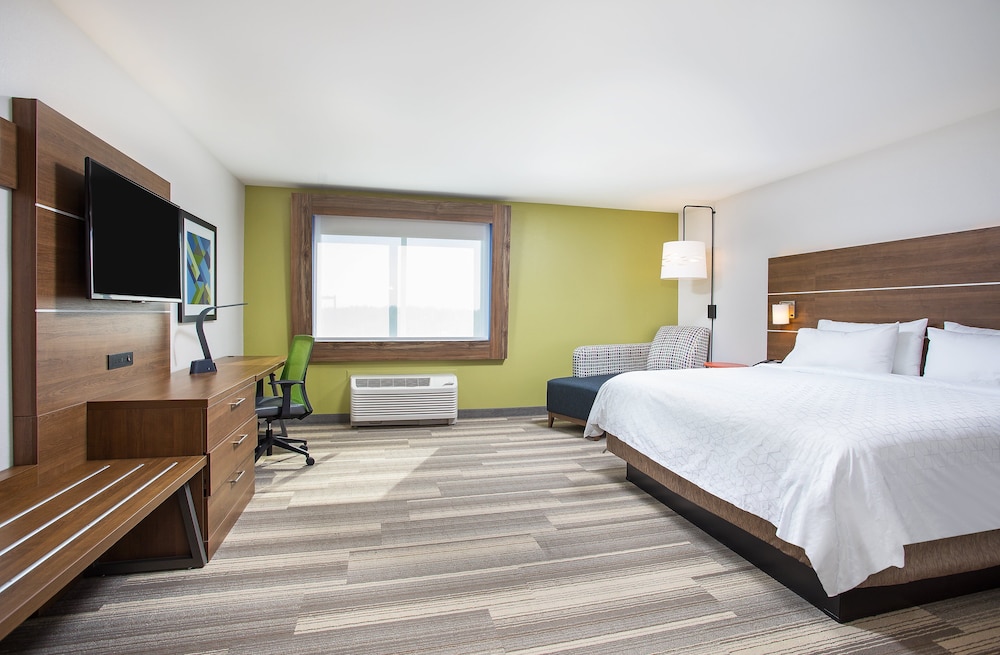 Suite, 1 King Bed with Sofa bed, Accessible, Non Smoking (Hearing) photo 2