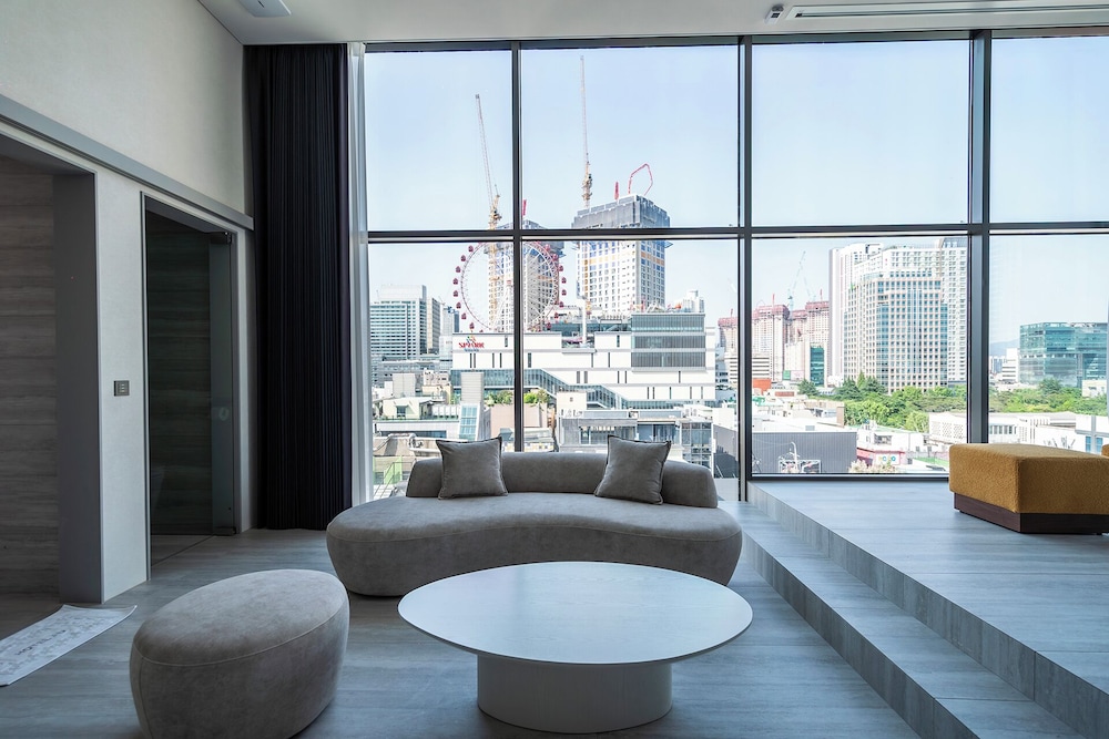 AU VIP, City View photo 2