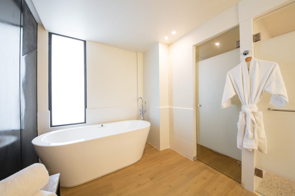 Master Suite - Photo 5