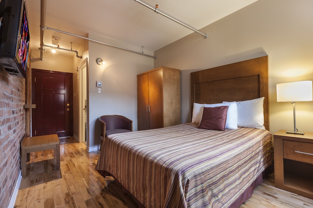 Standard Room, 1 Double Bed, Private Bathroom - Photo 2