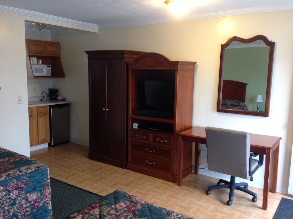 Standard Room, 2 Double Beds photo 1