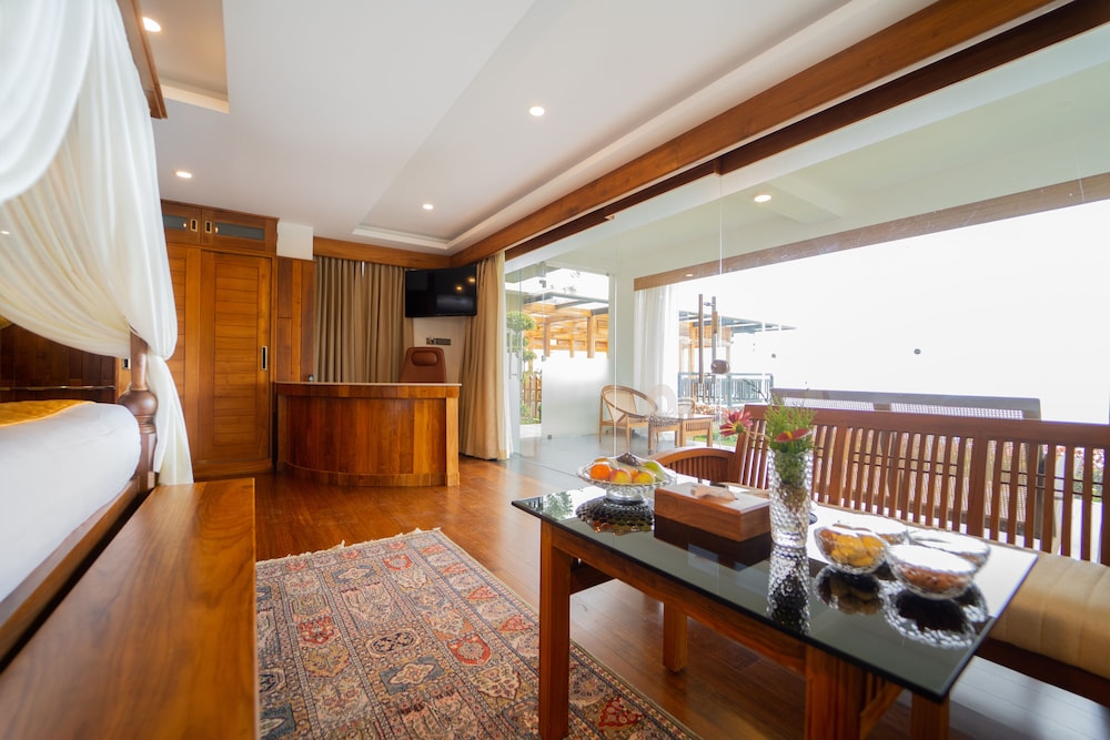 Premium Suite - Photo 6