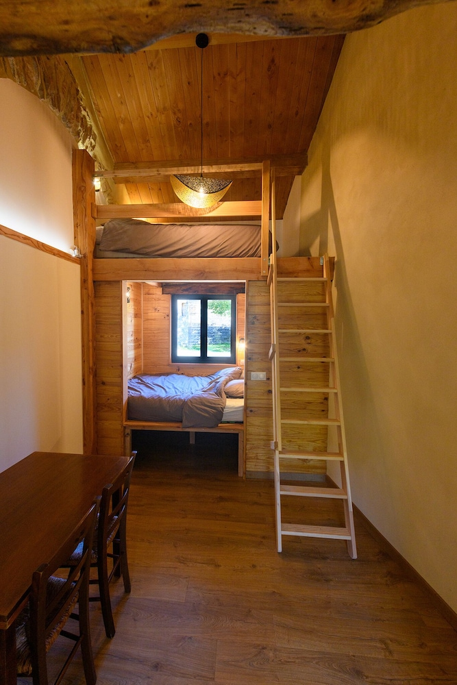 Traditional Studio Suite photo 1