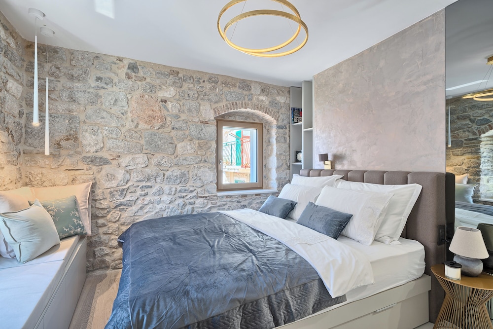 Deluxe Double Room, City View