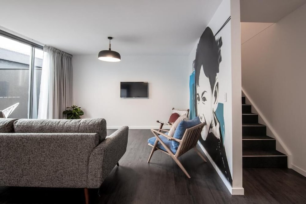 Apartment - Photo 3