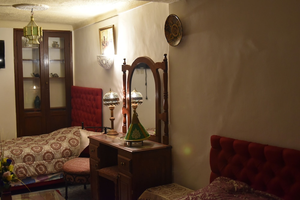 Classic Triple Room - Photo 3