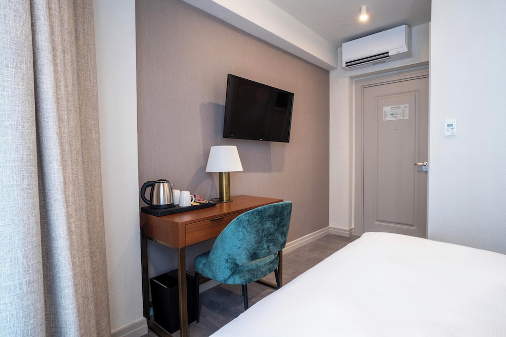 Standard Room photo 3