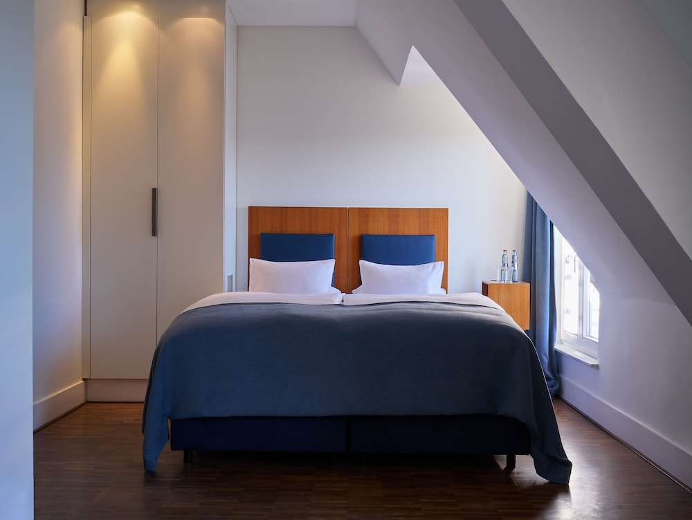 Executive Room photo 1