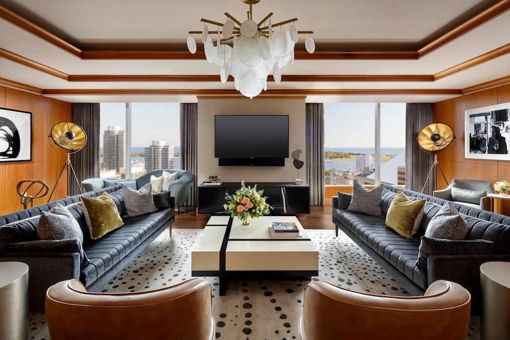 The Ritz-Carlton Presidential Suite