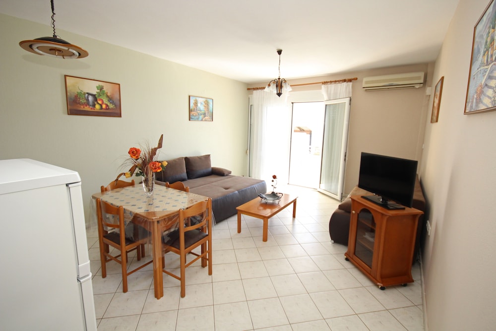 Apartment, Beach View (5)