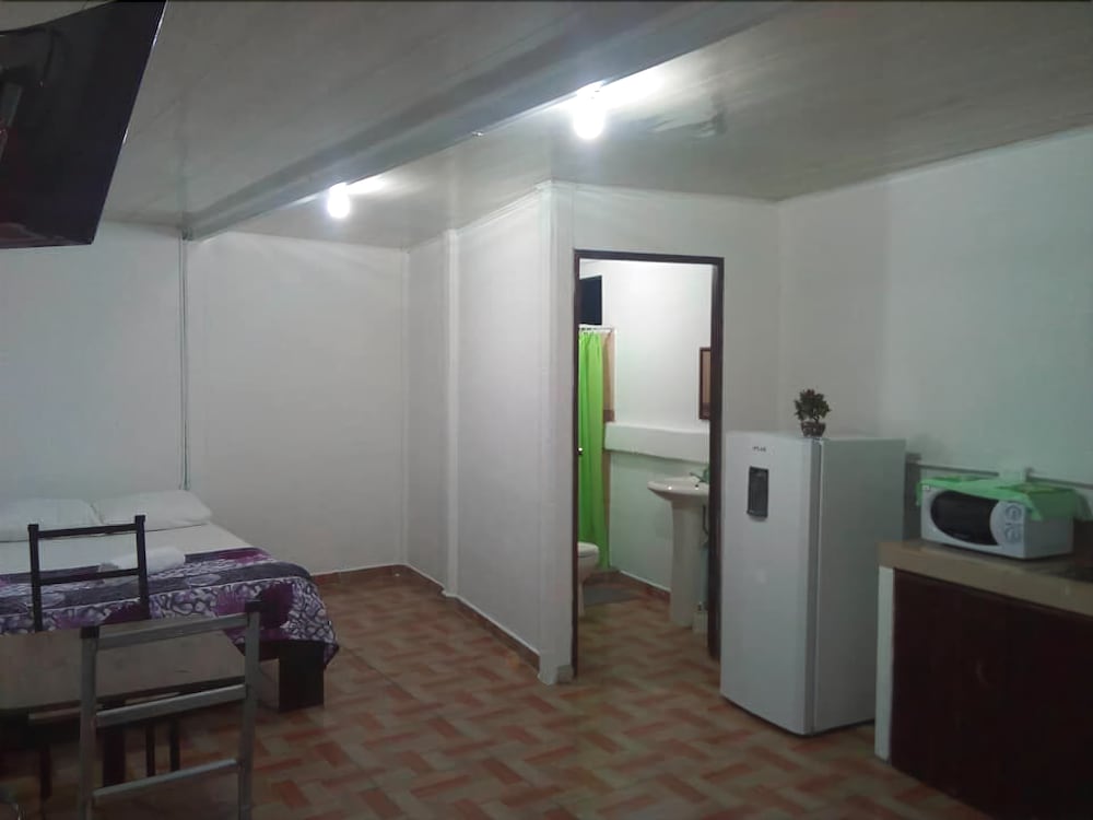 Quadruple Room, Private Bathroom photo 3