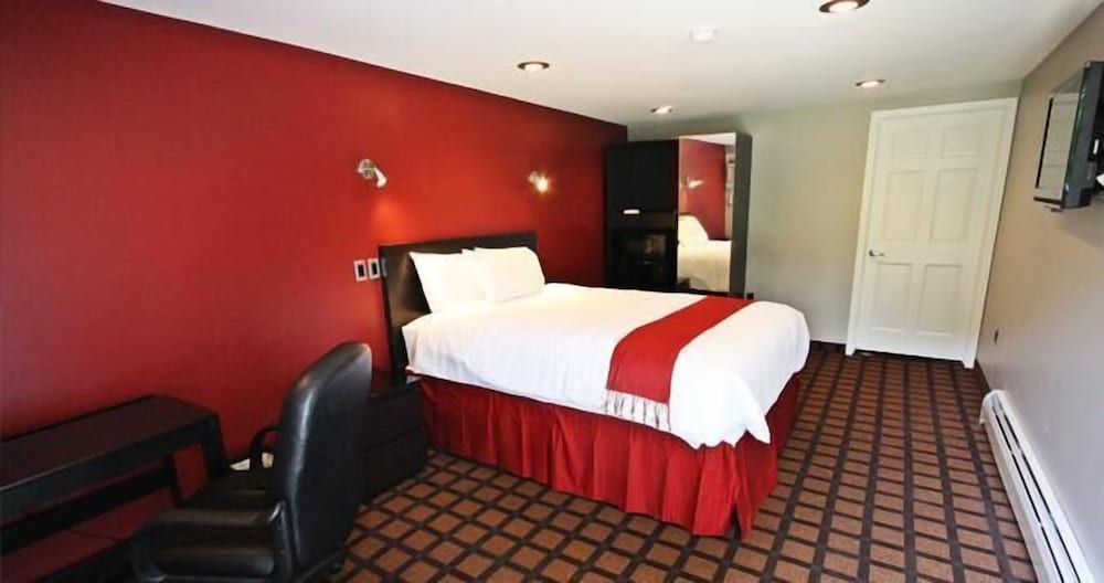 Deluxe Room, 1 Queen Bed
