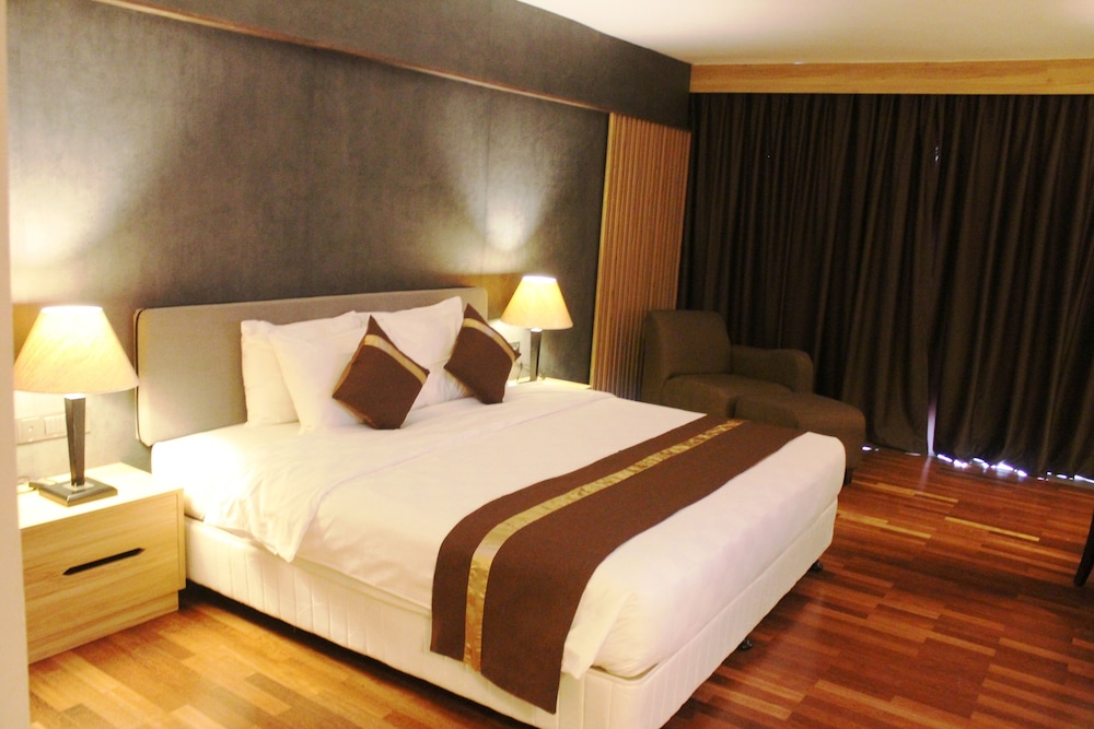 Deluxe Room - Photo 2