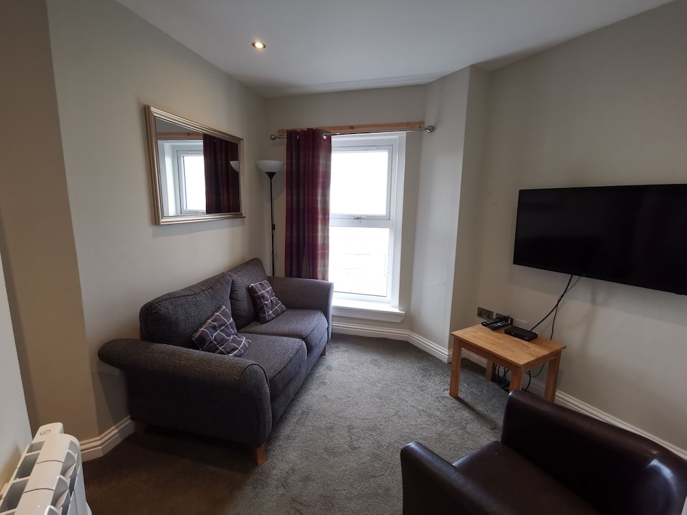 Family Suite, Private Bathroom, Partial Sea View (double bedroom) - Photo 1