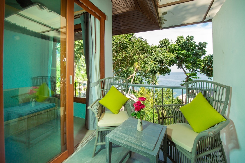Deluxe Room, Partial Sea View - Photo 5