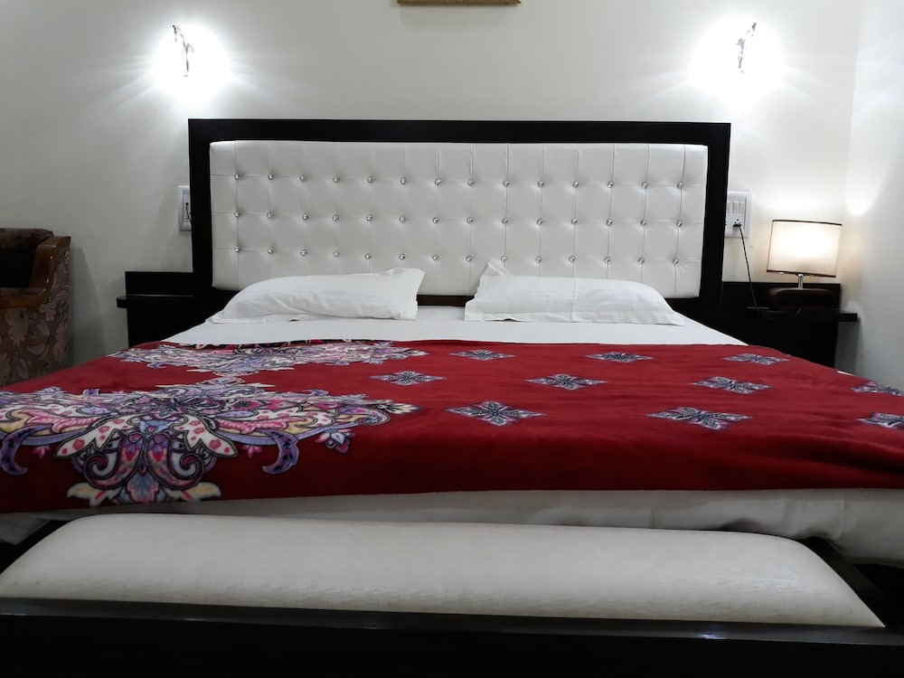 Super Deluxe Room