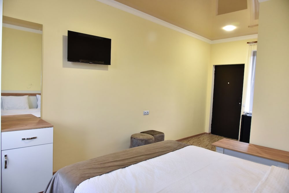 Standard Double Room photo 2