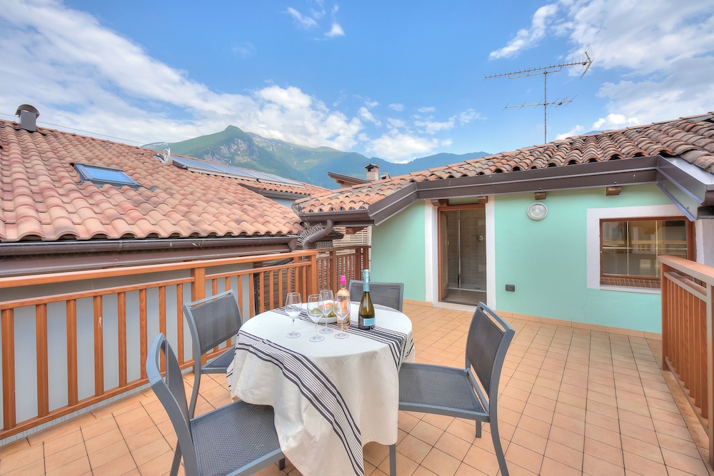 Family Apartment, Multiple Bedrooms (Arco Rocks 3)