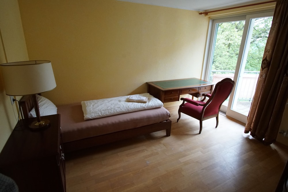 Basic Single Room photo 2