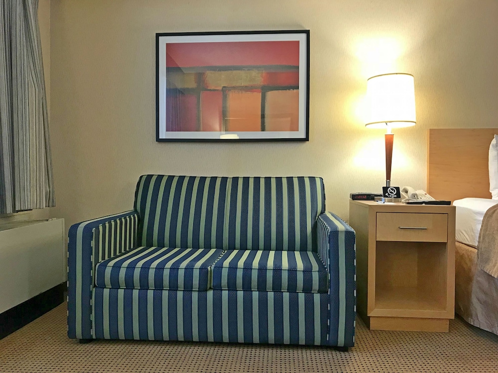 Business Room, 1 Queen Bed with Sofa bed, Non Smoking photo 3