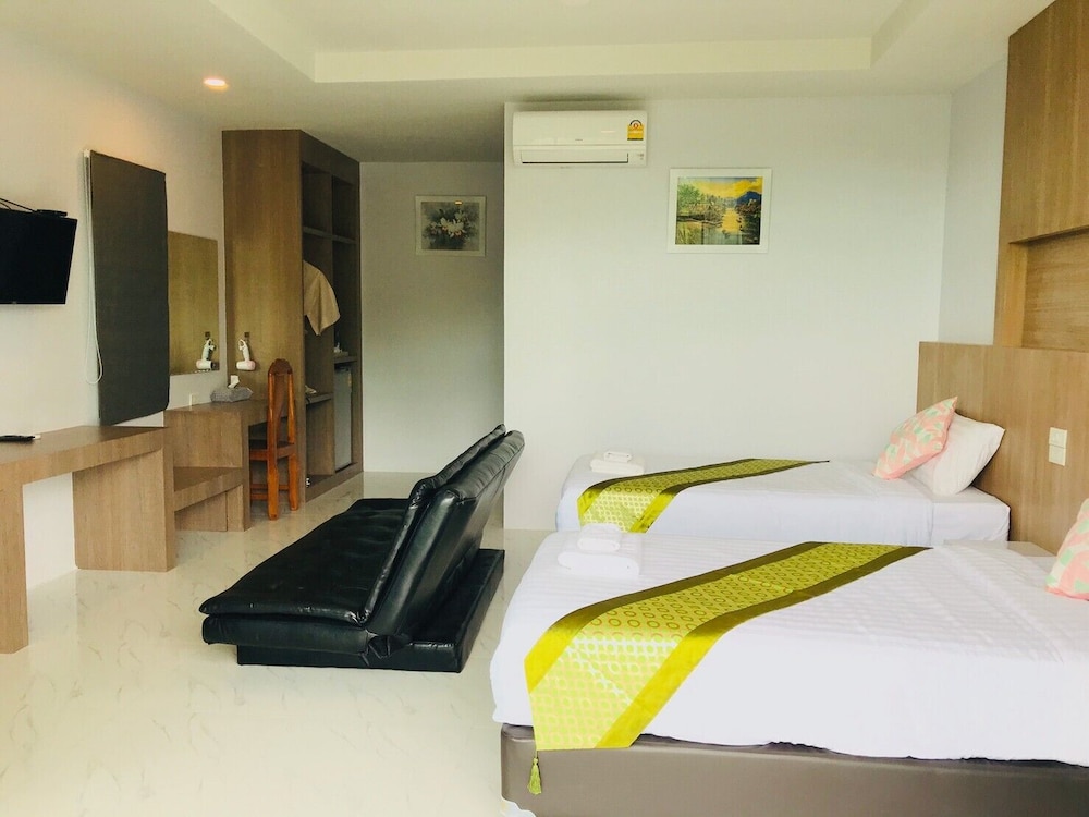 Deluxe Twin Room - Photo 1