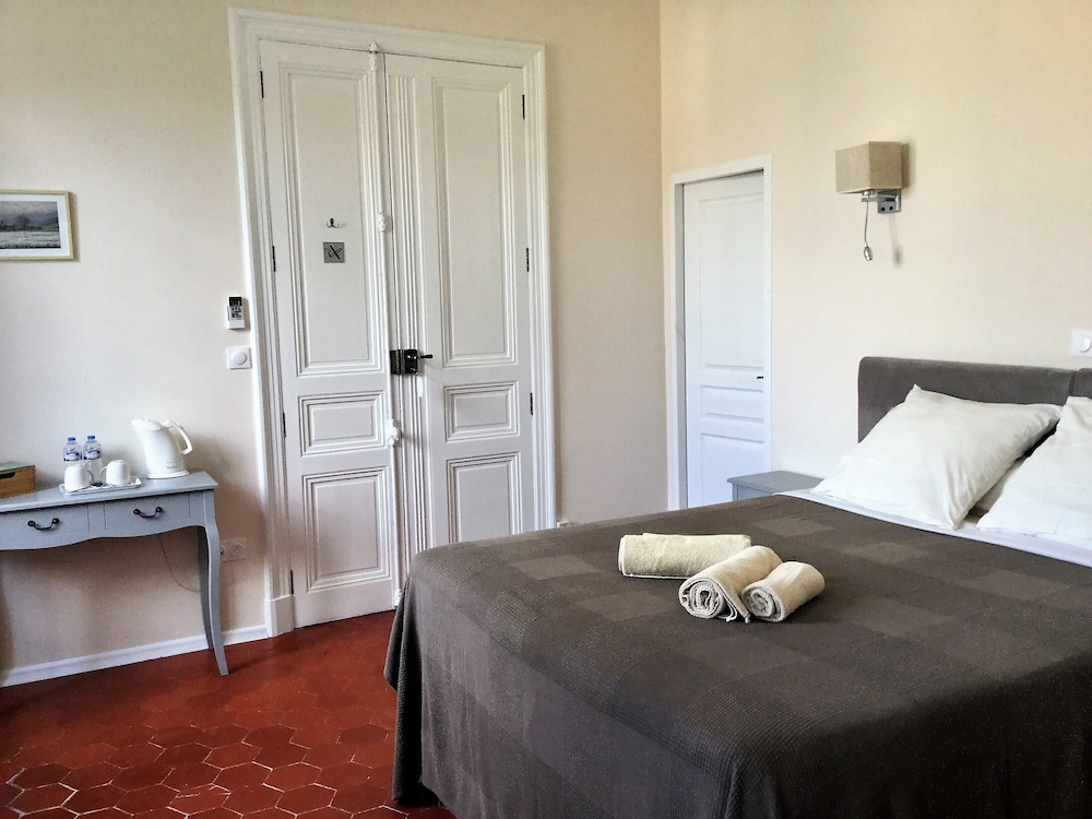 Deluxe Double or Twin Room photo 2