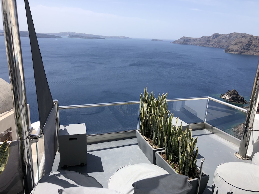 Suite (Volcano View) - Photo 15