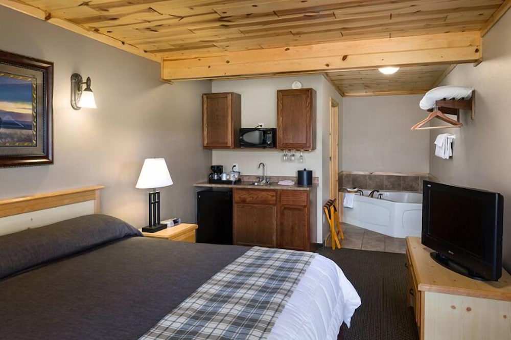 King Jacuzzi Suite