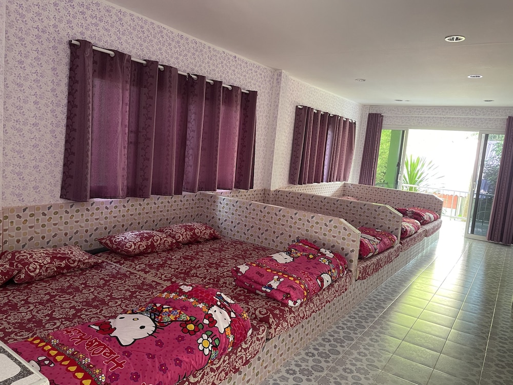 Family Room photo 1