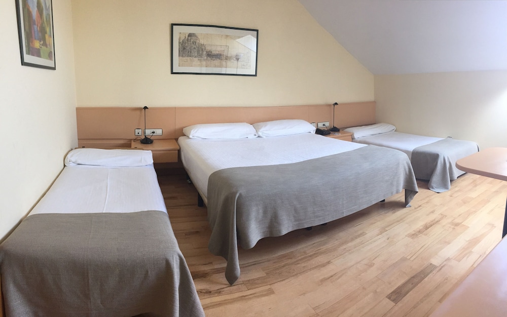 Quadruple Room photo 2