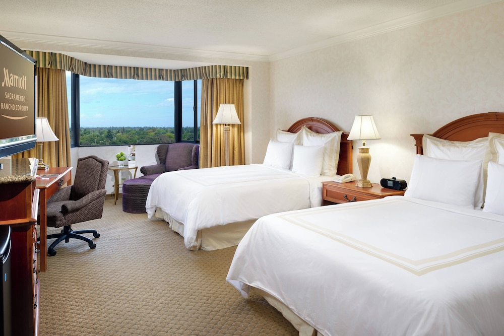 Room, Multiple Beds - Photo 1