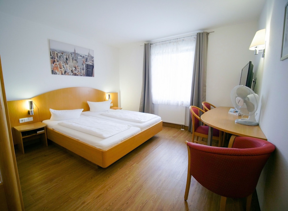 Double Room - Photo 13