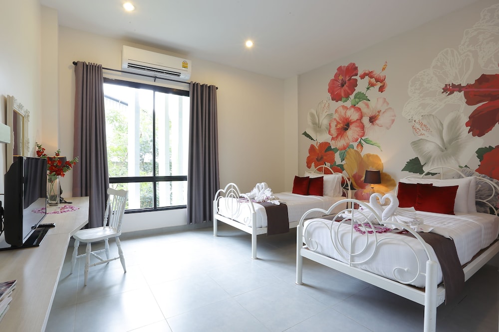 Deluxe Twin Room photo 2