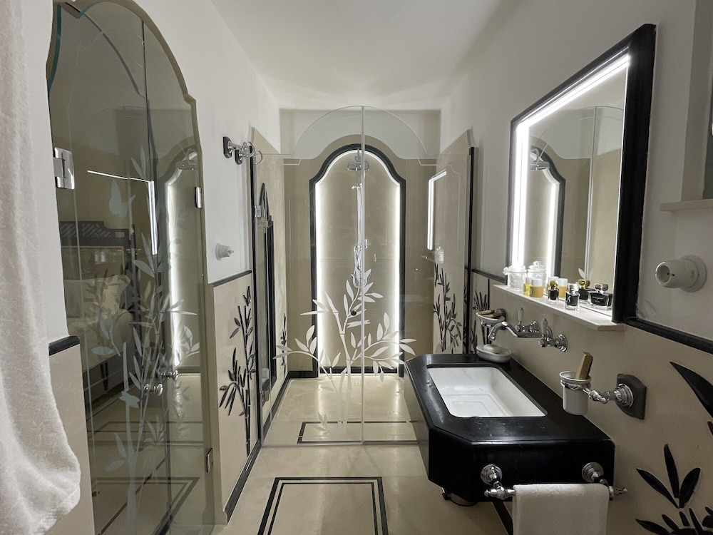 Deluxe Room photo 2
