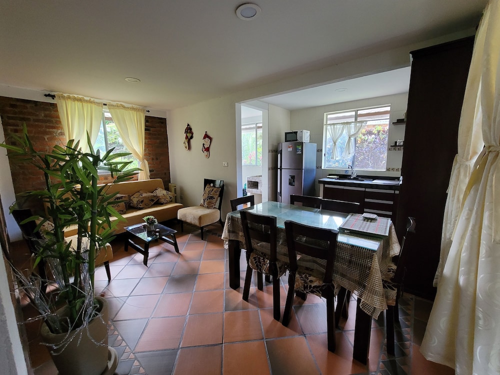 Bungalow photo 2