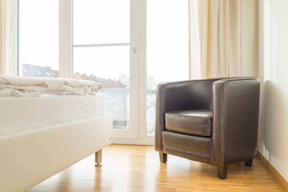 Suite 501