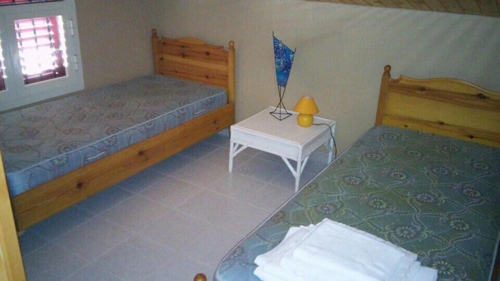 Double or Twin Room, Shared Bathroom (n° 1) photo 3