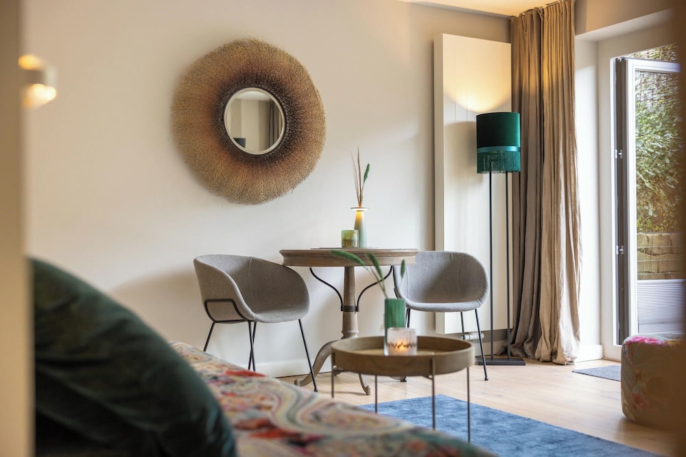 Suite, Patio