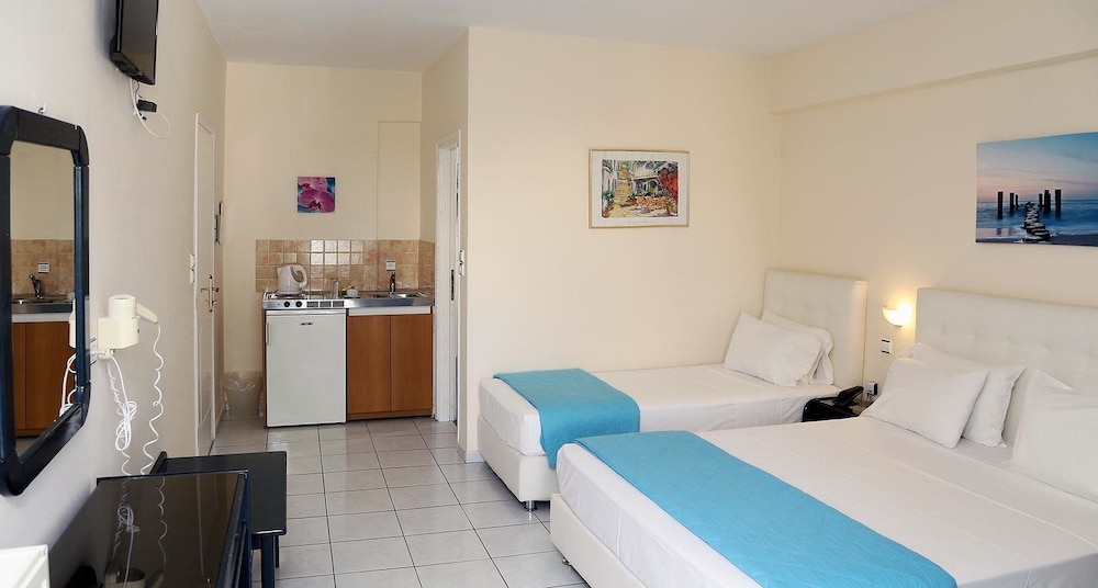 Triple Room, Garden View photo 2