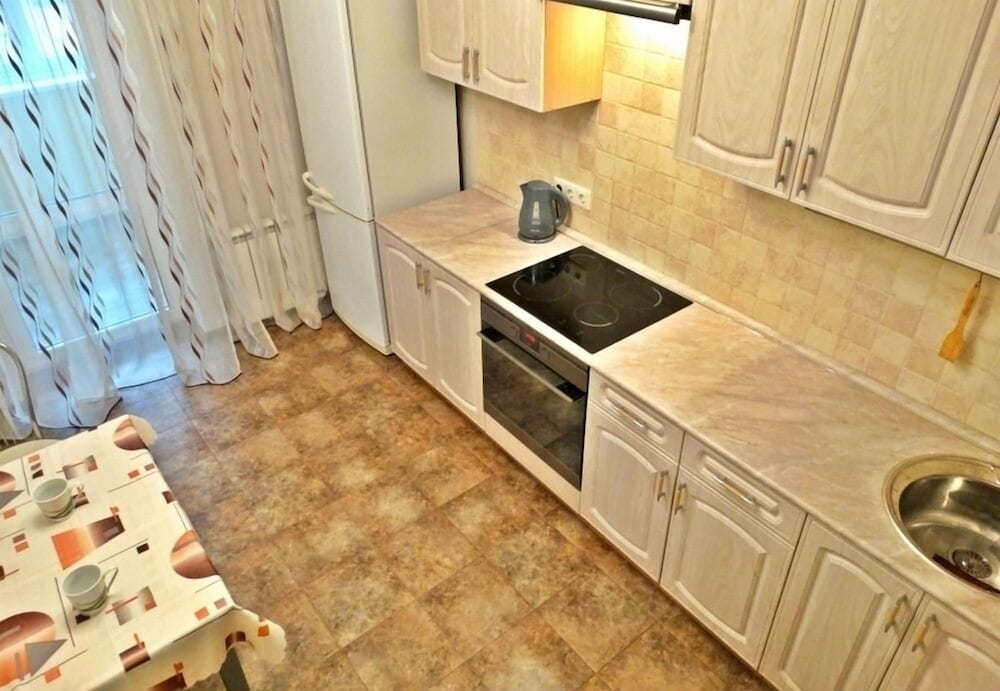 Apartment photo 2