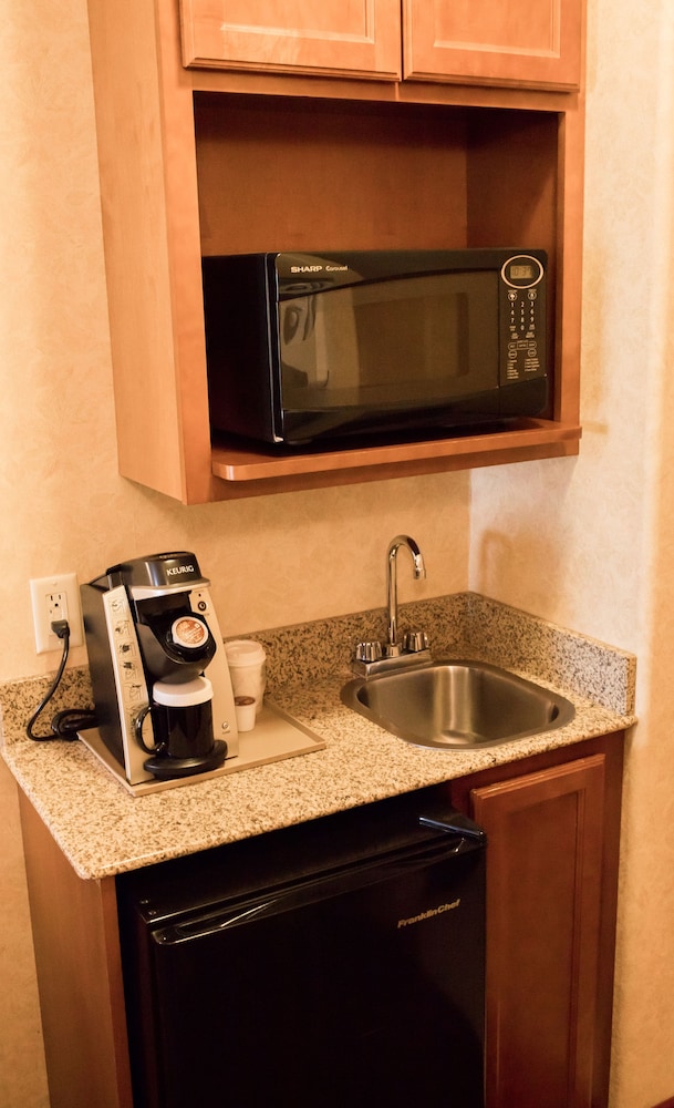 Studio Suite, Multiple Beds, Non Smoking - Photo 4