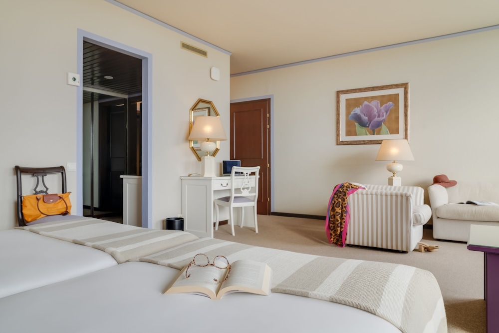 Junior Suite - Photo 2