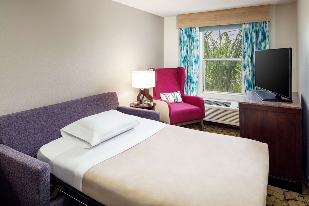Suite, 1 Bedroom - Photo 3
