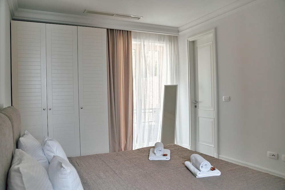 Deluxe Apartment, 2 Bedrooms, Sea View photo 3