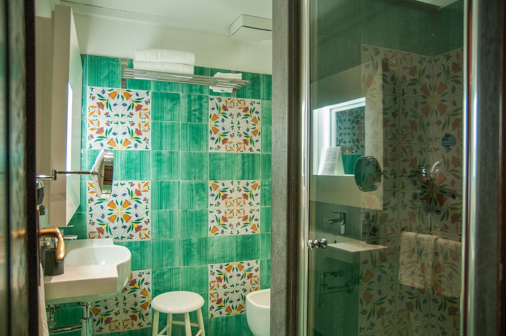 Superior Double Room, Balcony, Sea View - Photo 26